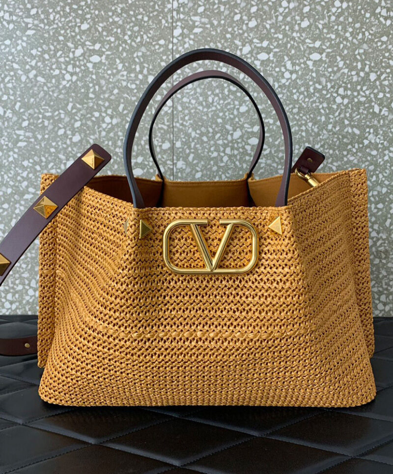 Valentino Medium Shopping Bag In Synthetic Raffia